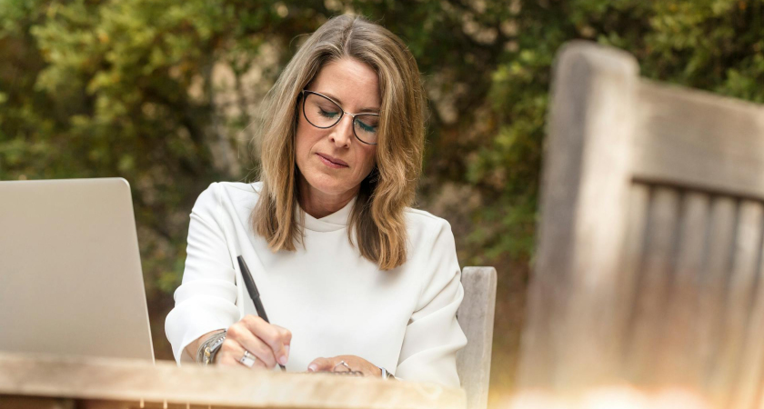 Middle-aged women, emotional health and relationships.